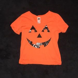 SPIRIT HALLOWEEN orange jack o lantern t-shirt